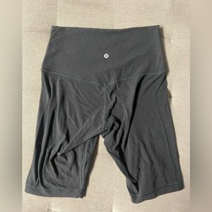 lululemon align short sz 8